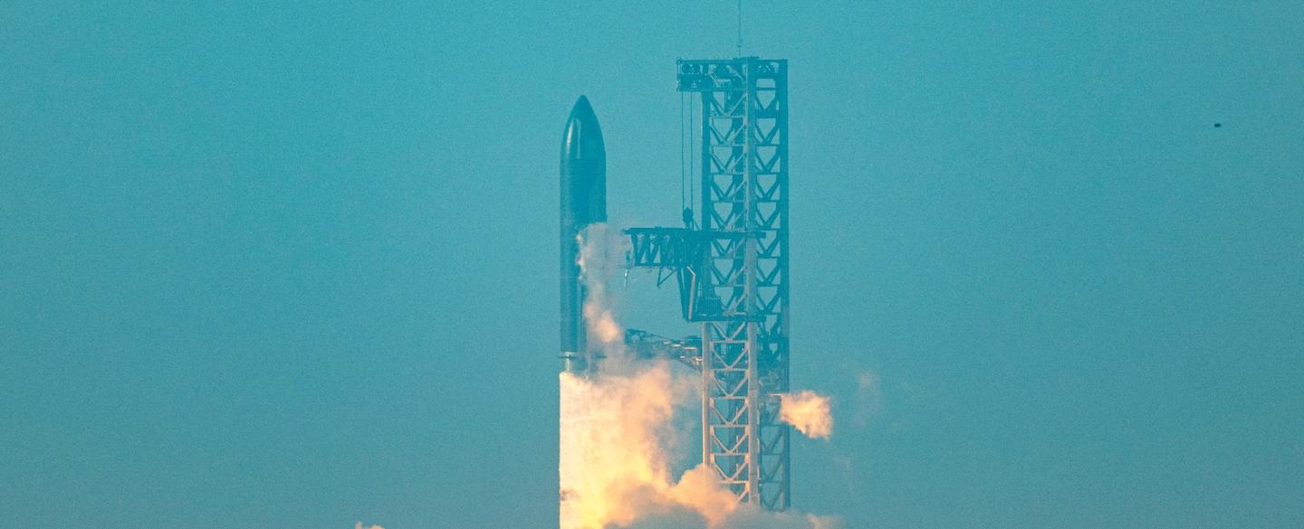 SpaceX Starship explosion started fire and sent debris flying, feds say