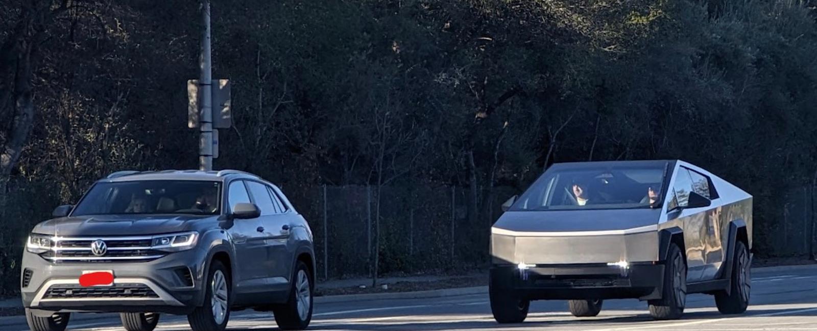 Tesla Cybertruck demonstrates agility, acceleration in new video