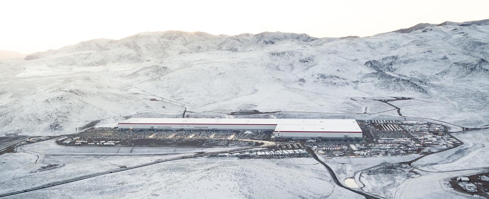 Tesla increases pay at Gigafactory to fend off union interest