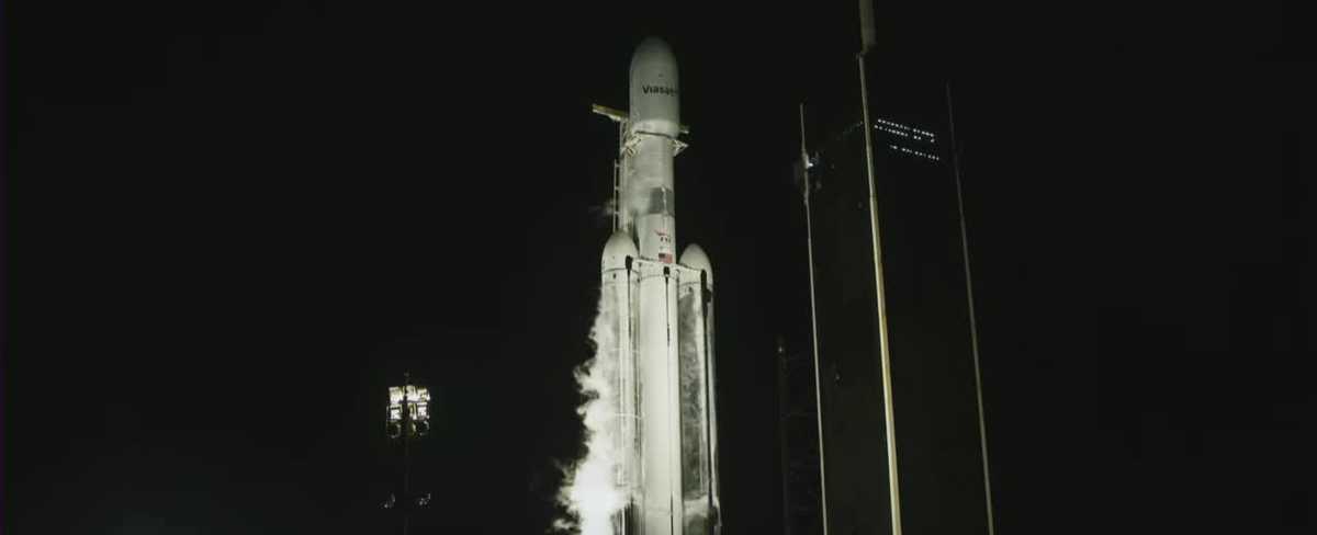 SpaceX to launch Falcon Heavy rocket from Kennedy Space Center