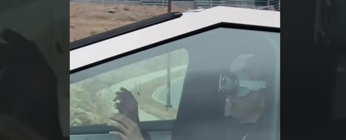 Tesla Cybertruck Driver Caught Using Apple Vision Pro VR