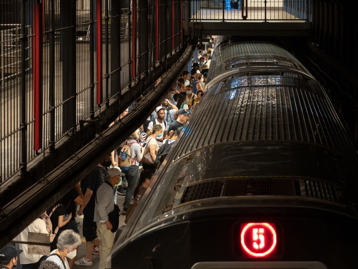 NYC MTA Ends Twitter Service Alerts After Elon Musk Raises Price