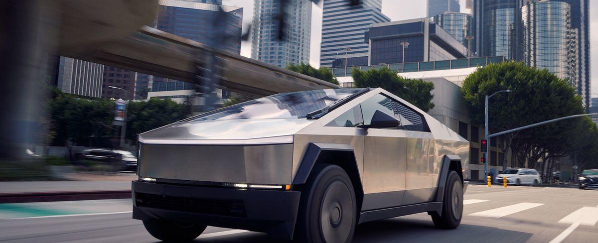Prueba Tesla Cybertruck: El pick-up venido del espacio
