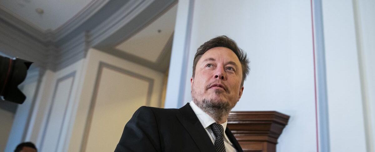 Elon Musk Almost Violated Twitter Privacy Order Before Staff Stopped Him