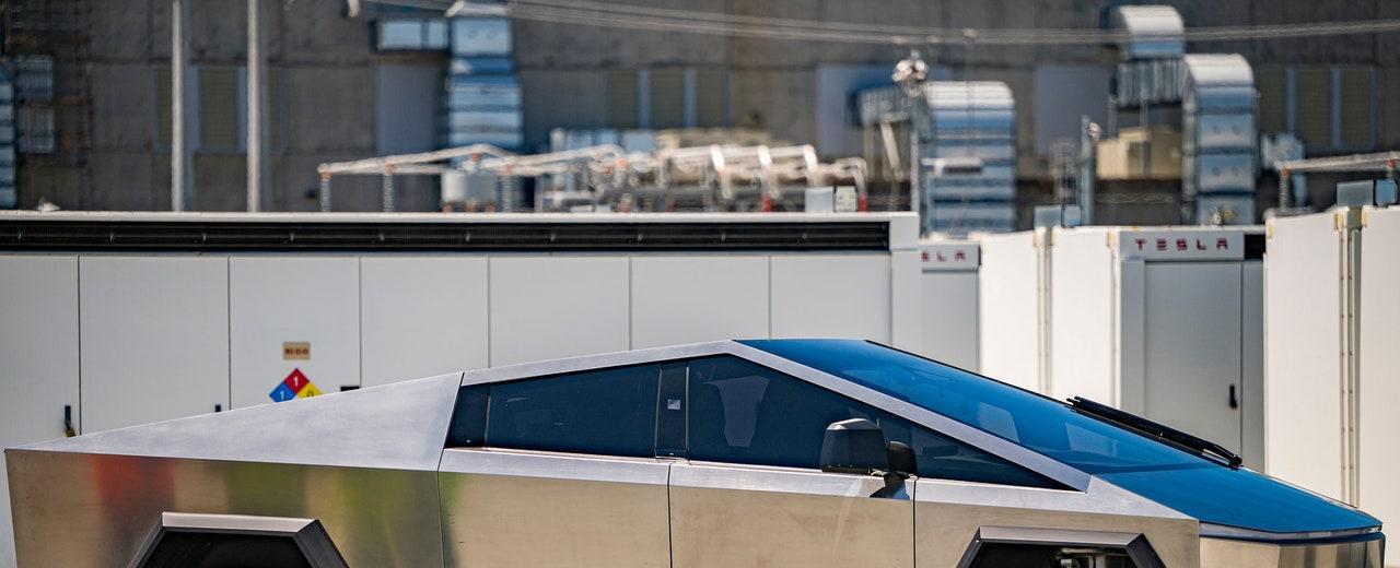 Shocking Leaked Tesla Documents Hint at Cybertruck Problems