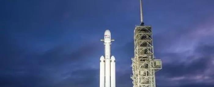 SpaceX aiming for night launch of Falcon Heavy rocket with X-37B spacecraft