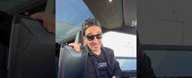 The First Customers Tesla Cybertruck reviewed