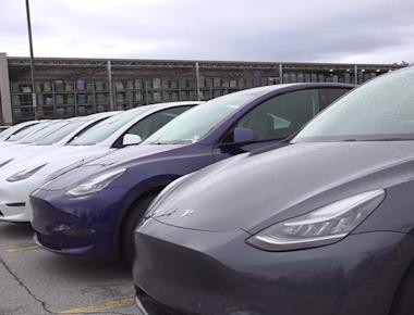 Vermont’s 1st Tesla dealership opens