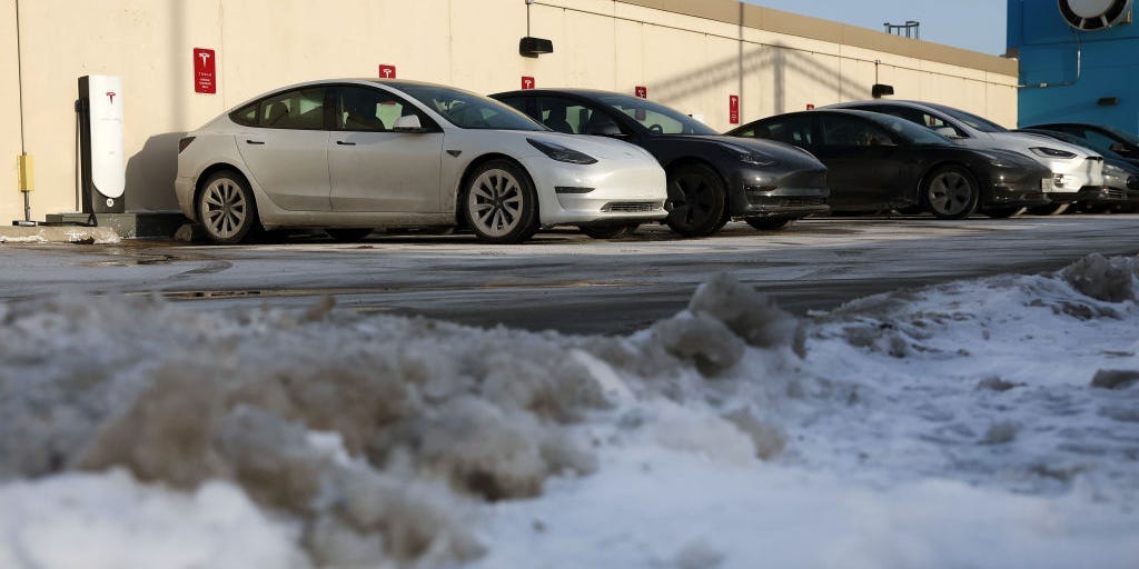 Tesla Owners' Tips on Charging in Extreme Cold