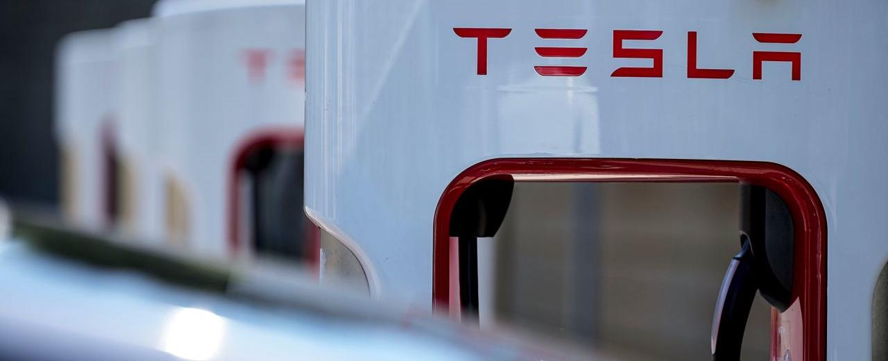 Tesla Can’t Keep Up With the Rest of the ‘Magnificent Seven’