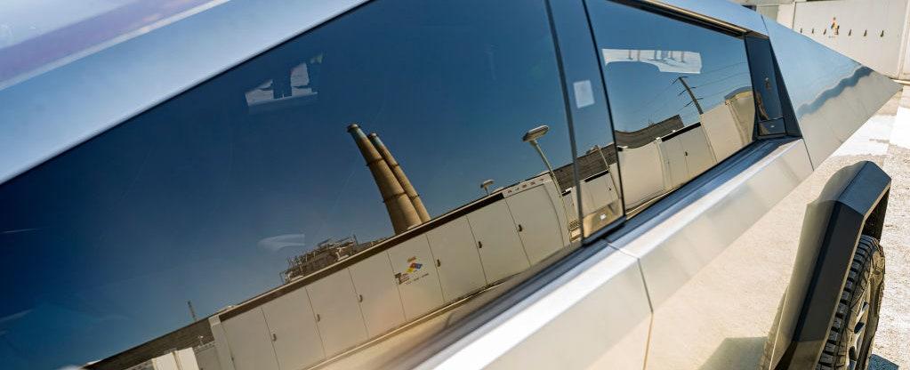 El Cybertruck de Tesla tiene serias fallas de diseño, revela reporte filtrado