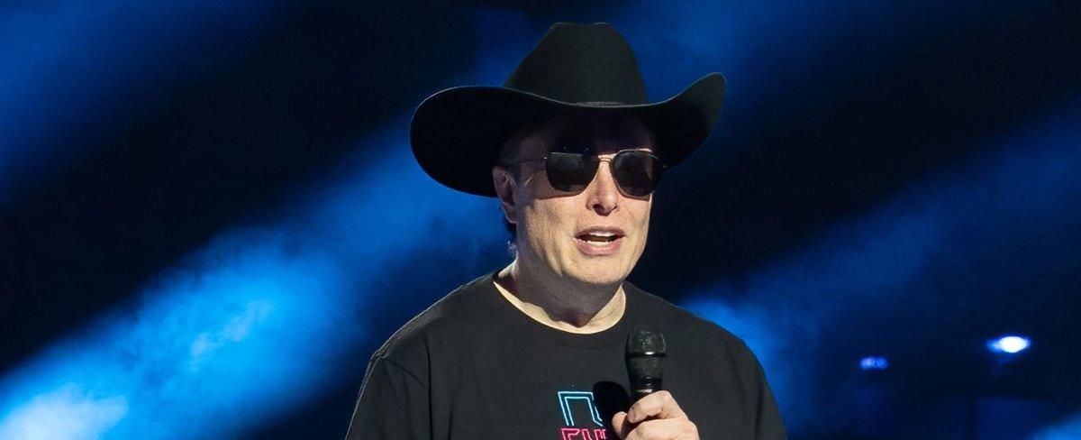 Elon Musk reportedly rushing to assemble a rival to OpenAI