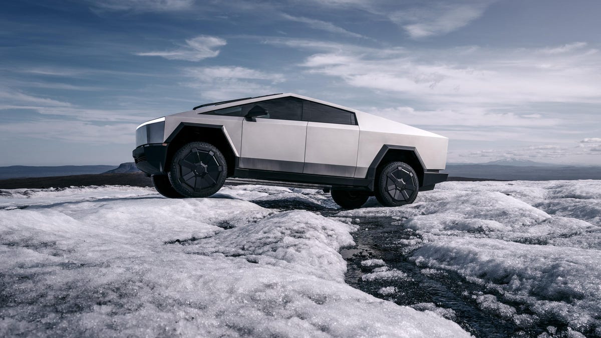 Tesla Wants $120,000 For Your Early Cybertruck Deliveries