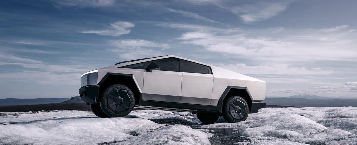 Tesla Wants $120,000 For Your Early Cybertruck Deliveries