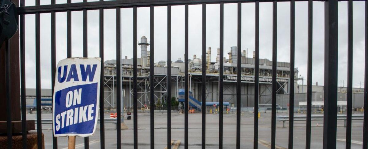 Tesla Raises Show Why the US Labor Movement Faces Long Odds