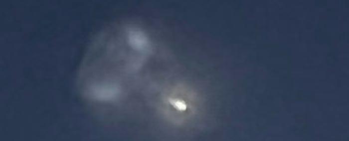 Strange light in the sky sparks curiosity among viewers