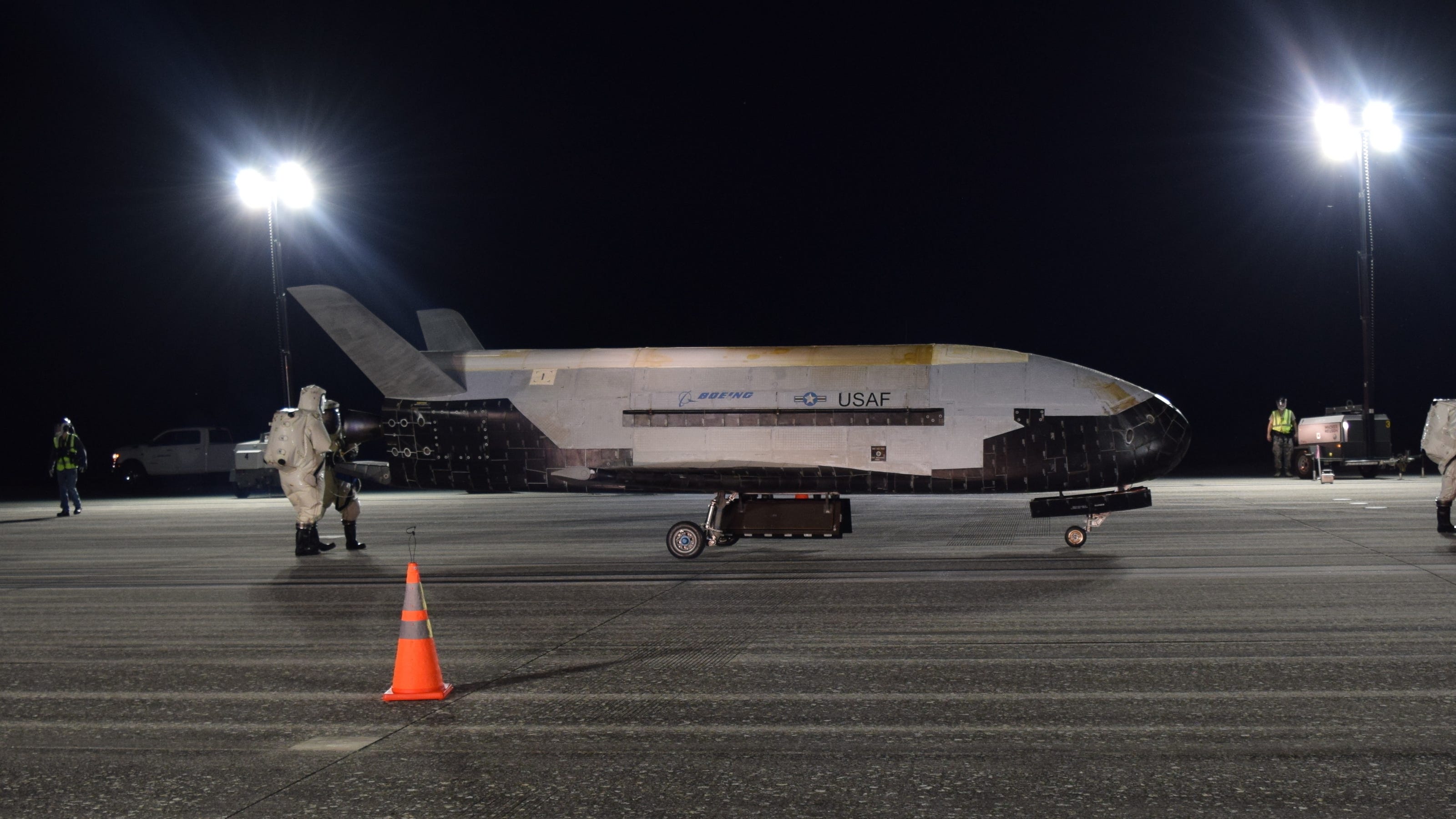 Secretive X-37B space plane to launch on SpaceX Falcon Heavy from KSC