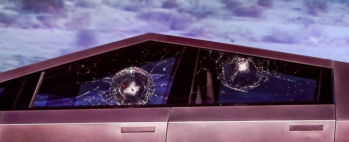 Tesla's Cybertruck Supply Chain Lead Quits to Work at Rivian