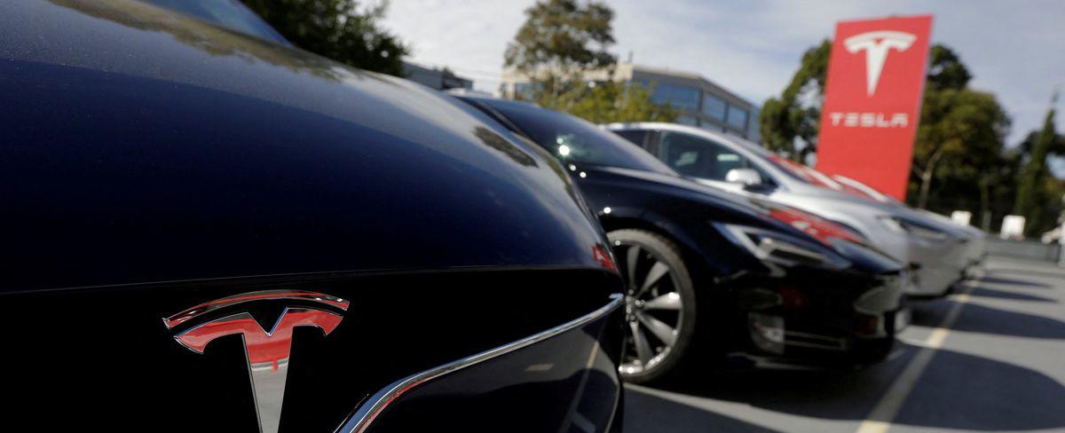 Musk counts on full self-driving as next Tesla profit driver