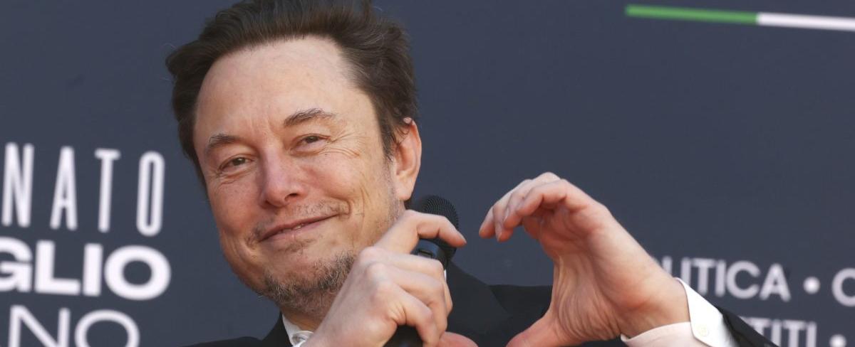 Tesla CEO Elon Musk donated to his childrens' school and employees, New York Times finds