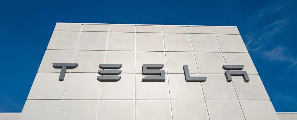 Tesla heads to court after man’s family says Autopilot caused fatal crash