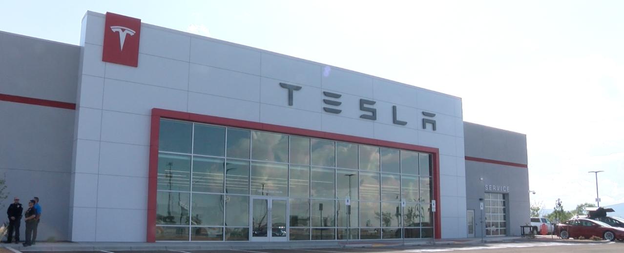 Tesla dealership now open on the Santa Ana Pueblo