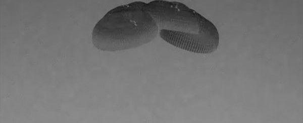 SpaceX buys parachute manufacturer Pioneer Aerospace