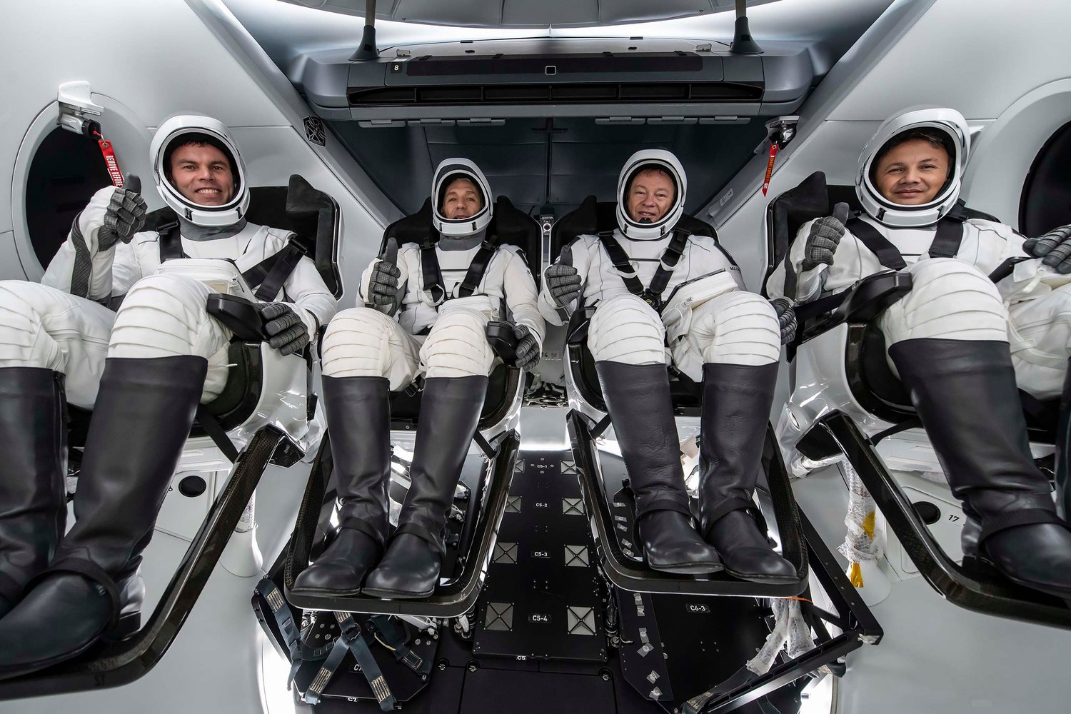 Ax-3 Crew Completes SpaceX Training, Prepares for Launch — Axiom Space