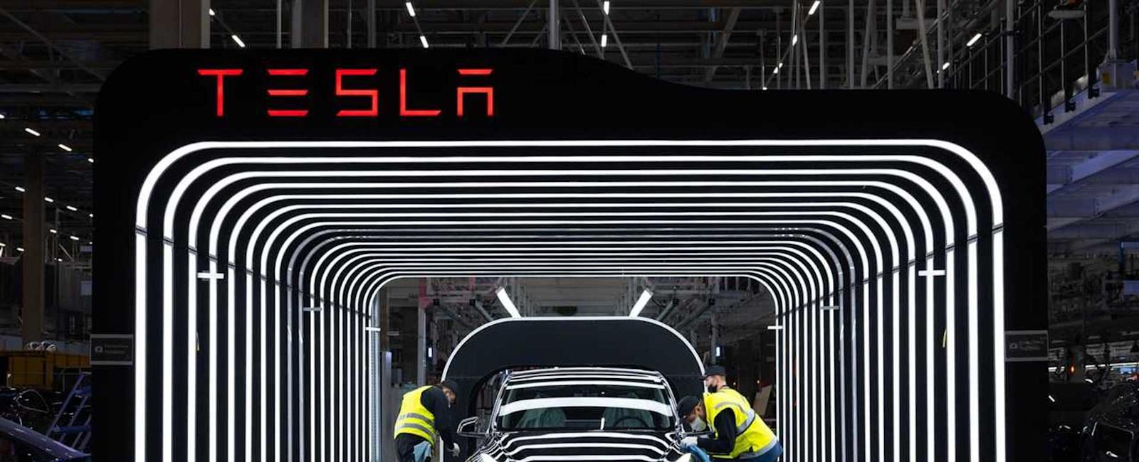 Naval Attacks In Red Sea Force Tesla To Pause Berlin Gigafactory For Two Weeks