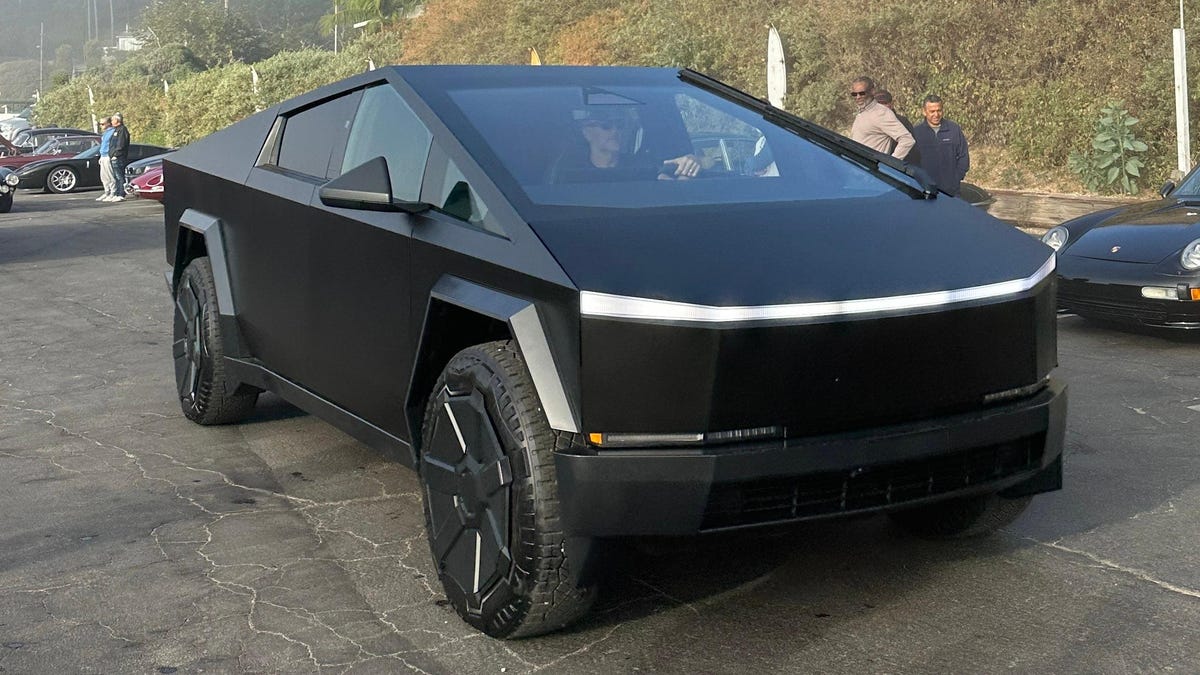 The Tesla Cybertruck Still Looks Like Crap, Even In Matte Black