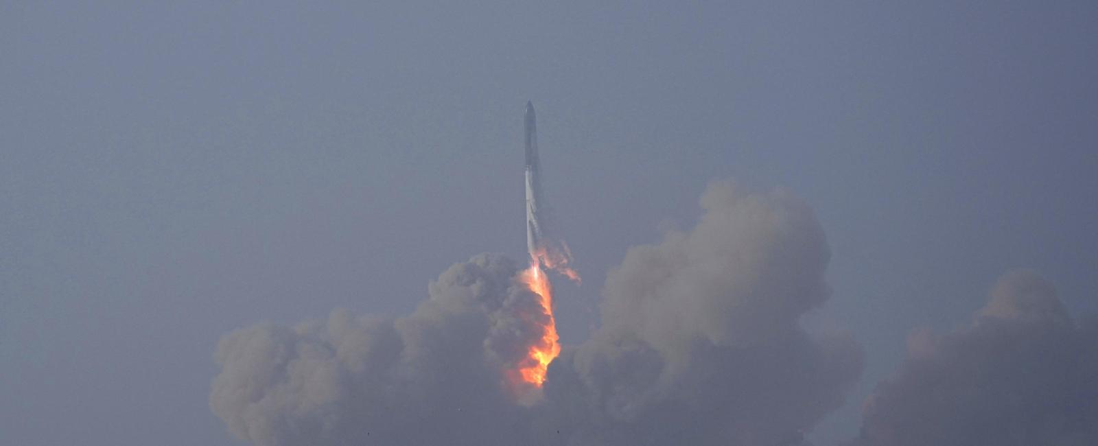 SpaceX giant rocket explodes minutes after launch from Texas