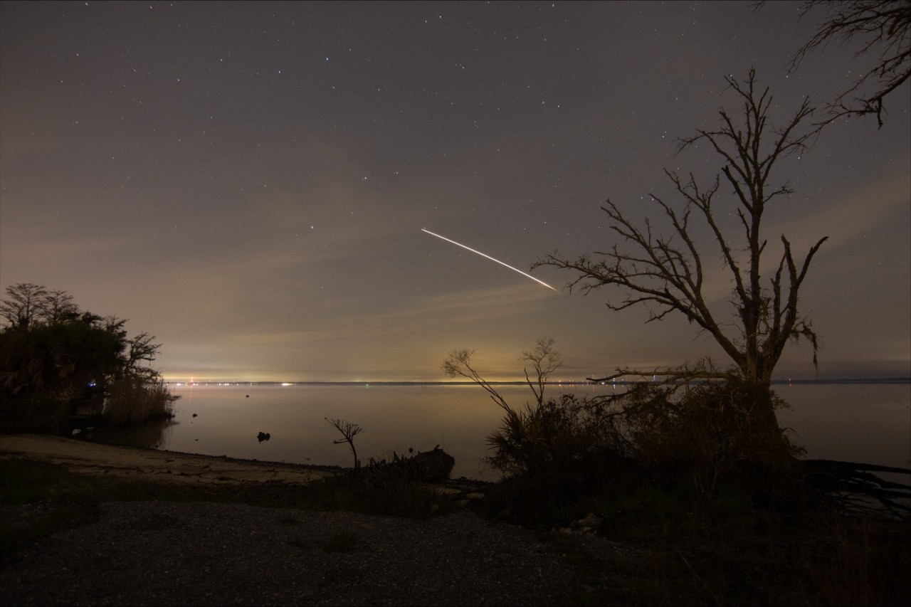 SpaceX Dragon Endurance Capsule Splashes Down in Gulf of Mexico