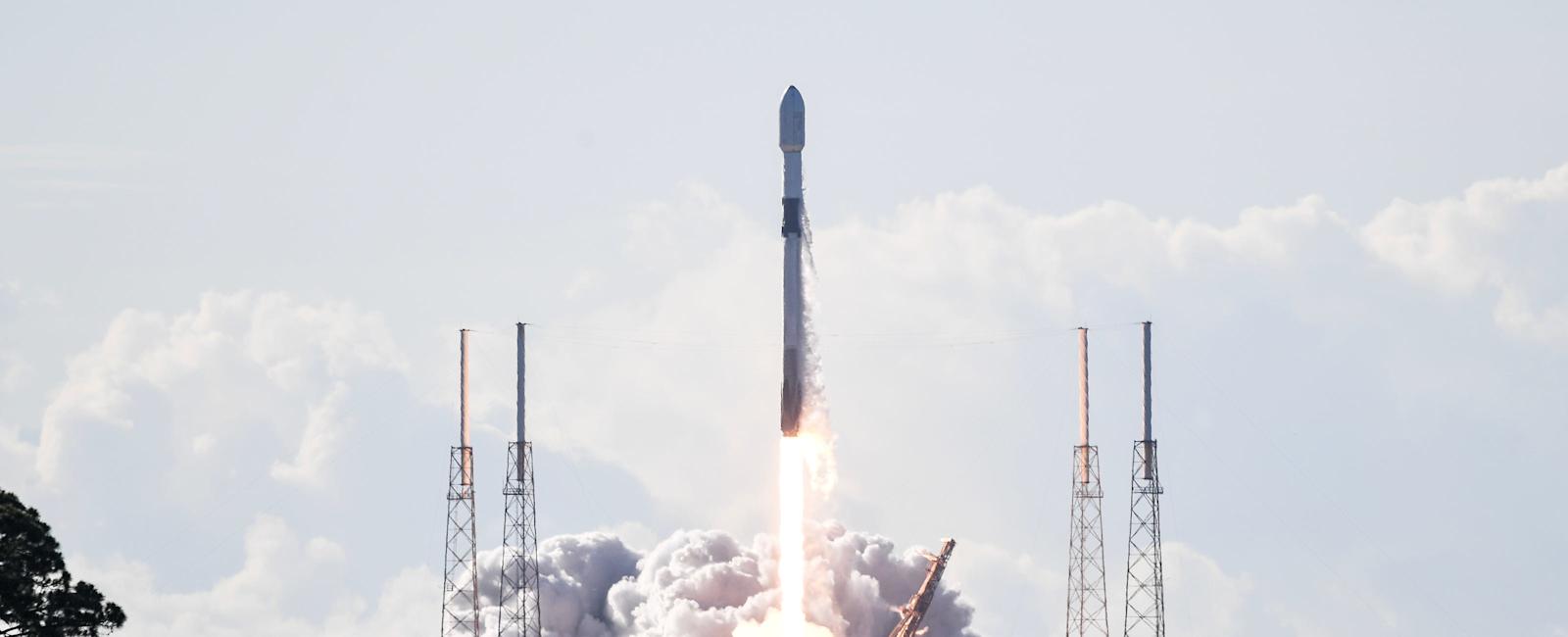 Double Falcon 9 launches from Florida set to make SpaceX history