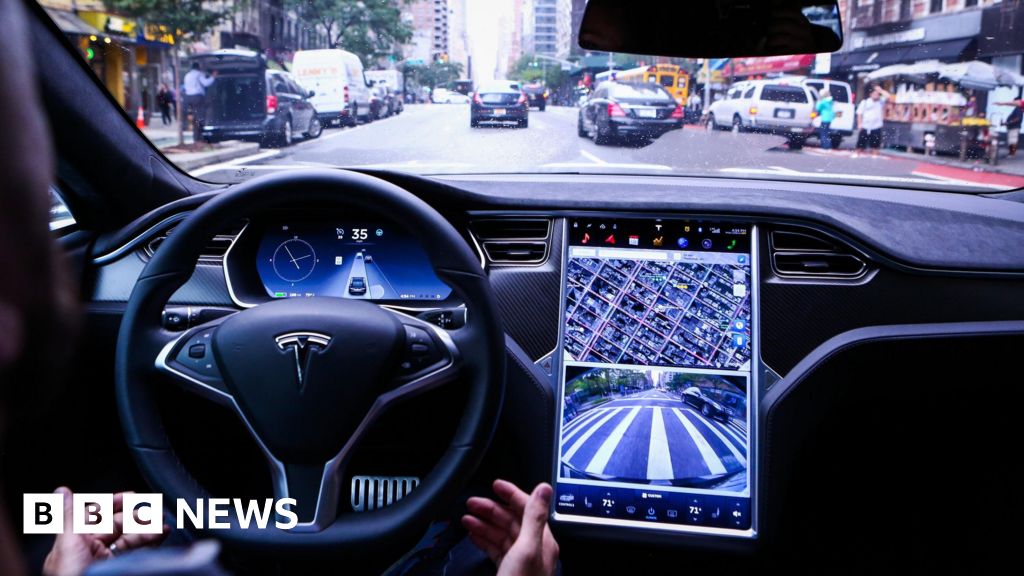Tesla: Elon Musk's EV maker to settle over fatal Autopilot crash