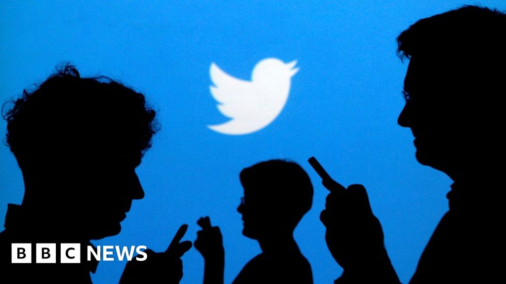 Elon Musk: Twitter snaps up top NBCUniversal executive