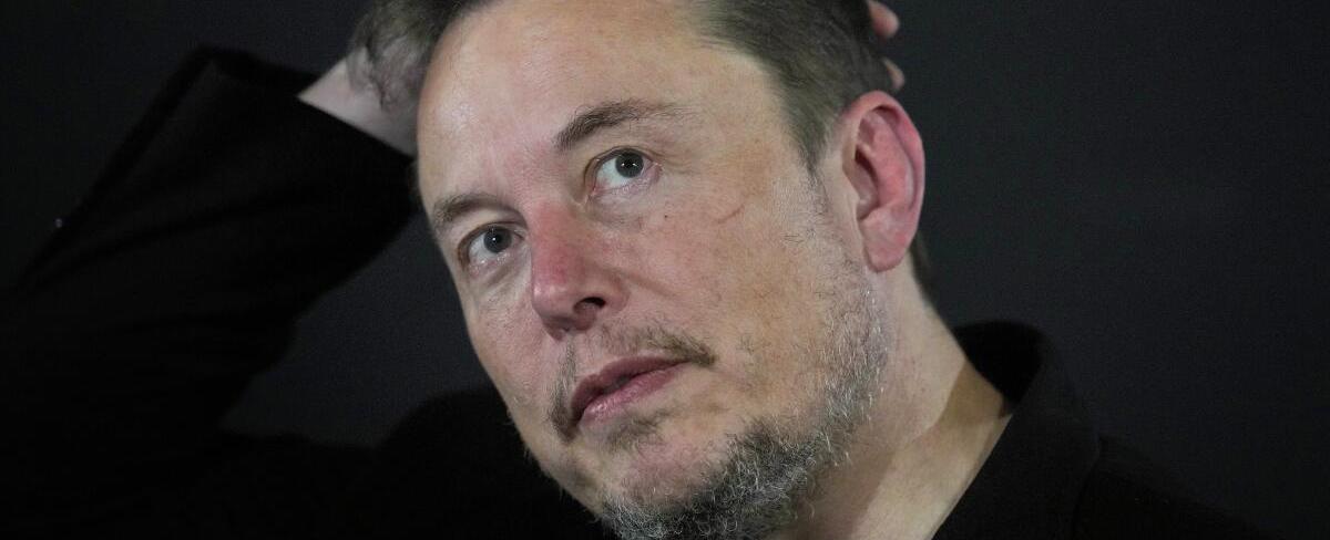 Elon Musk: Neuralink efectuó el primer implante cerebral de su dispositivo en un ser humano