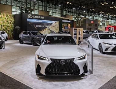 Tesla, Ford Receive ‘Poor’ Grades in Study of Driver-Assist Technology