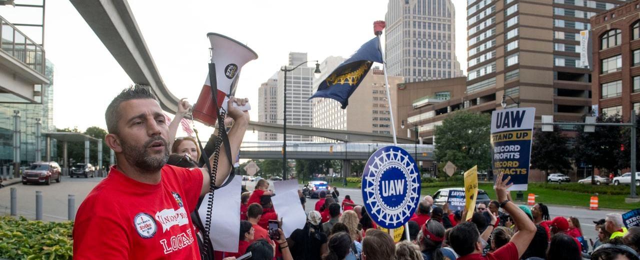 UAW launches campaign to unionize BMW, Honda, Tesla and 10 other automakers