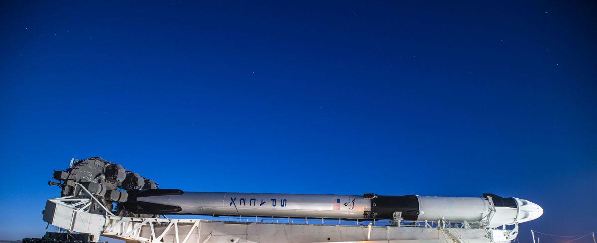 SpaceX rolls out rocket for Ax-2 private astronaut mission (photos)