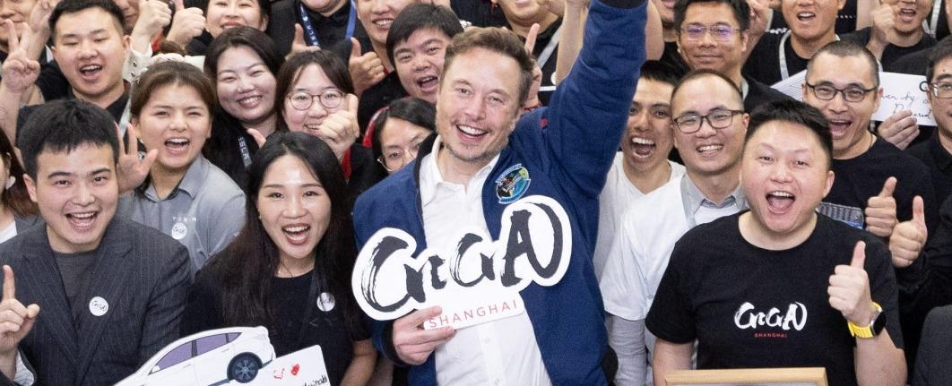 Elon Musk told Chinese Tesla workers late at night their hard work 'warms my heart' — 6 weeks after some complained