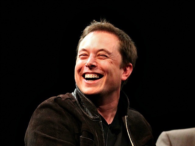 'Free Speech Absolutist' Elon Musk Censors Substack on Twitter
