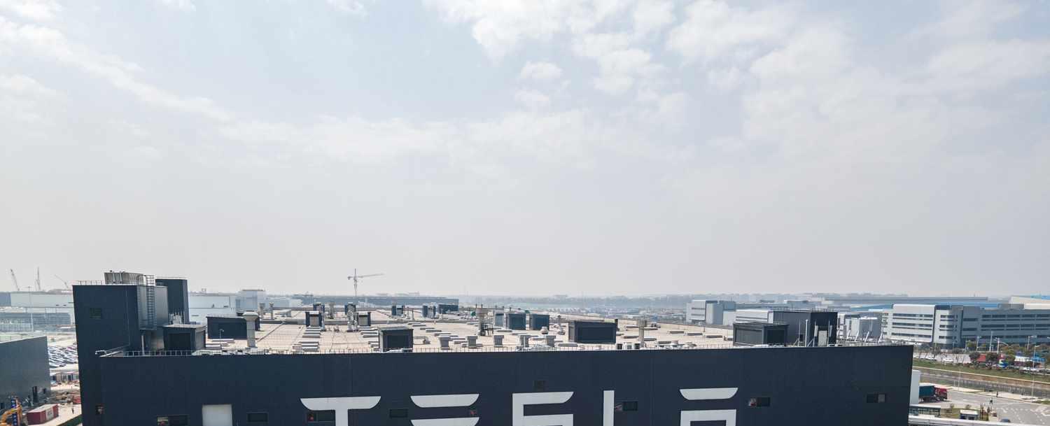 Tesla Shares Slide as EV Maker Reportedly Scales Back Production in China