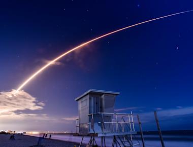 SpaceX waits out storms, launches Falcon 9 Saturday night from KSC