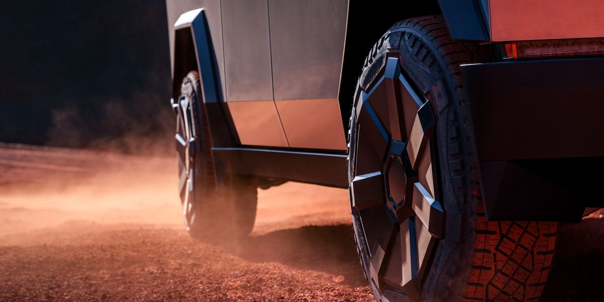 El Tesla Cybertruck esconde un fallo de diseño que está devorando sus ruedas