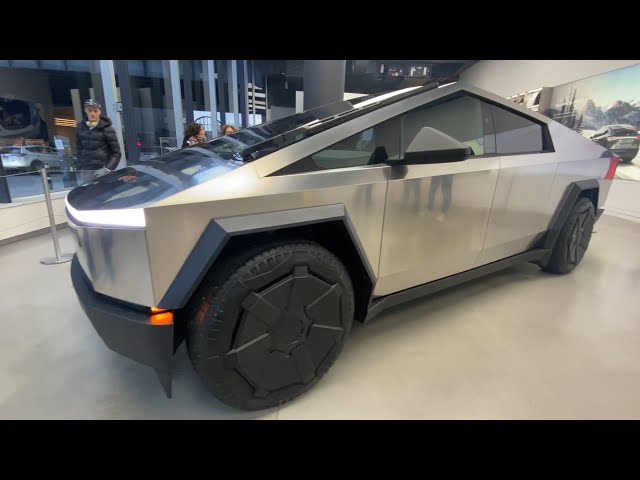 Tesla Cybertruck and Tesla Bot, 2024 at Tesla Meatpacking