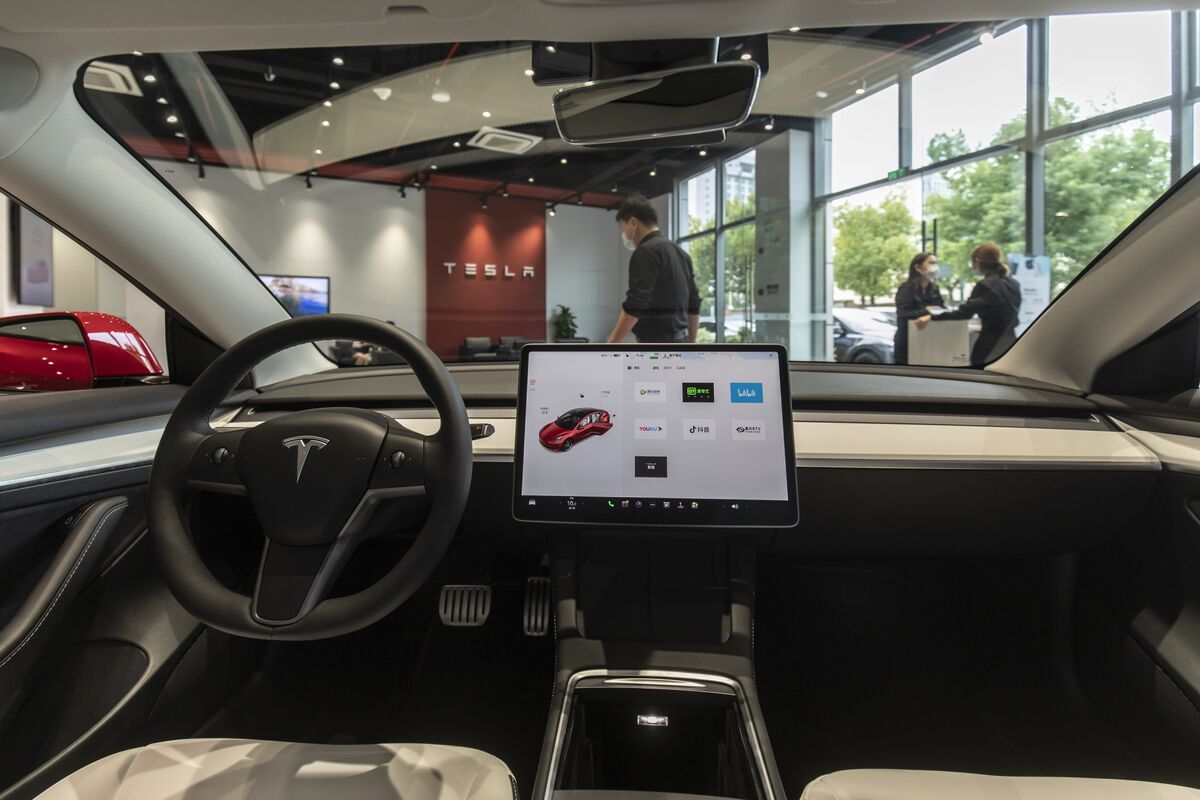 Tesla (TSLA) Raises Prices of Premium S, X Models by $2,750 in China