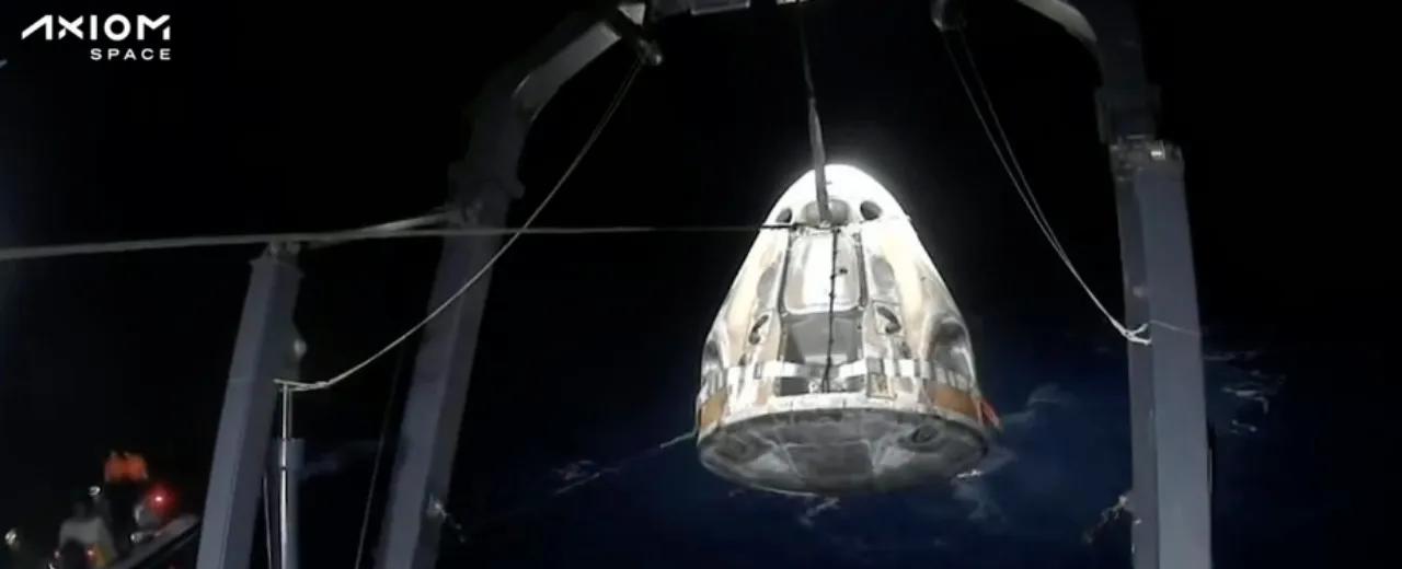 SpaceX Dragon capsule's sonic boom rattles Florida Panhandle