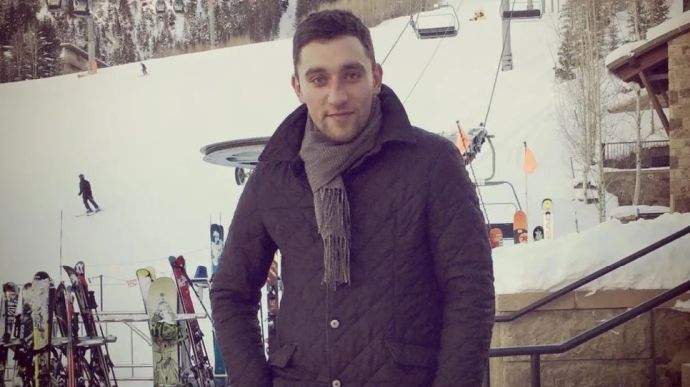 While son of Russian President’s press secretary ''fought'' in Ukraine, his Tesla was being fined in Moscow