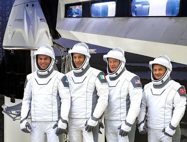 NOW! LIVE : SpaceX Falcon 9 Launch and Landing | Axiom Space Mission 3