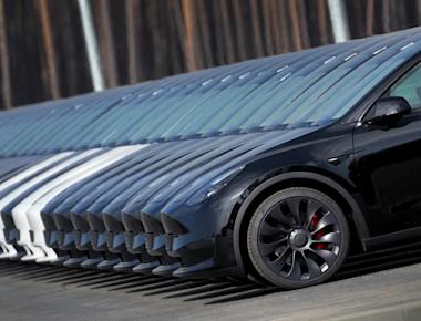 Tesla reports record 485K deliveries for Q4; hits 1.8 million annual delivery goal